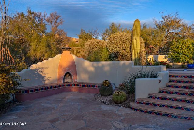 5115 N Corte De Catalonia, Tucson, AZ 85718