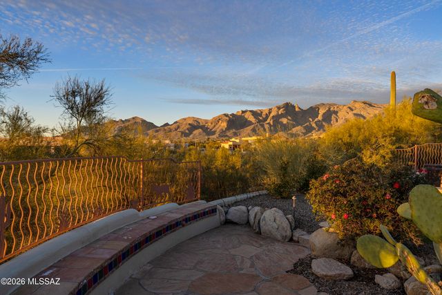 5115 N Corte De Catalonia, Tucson, AZ 85718