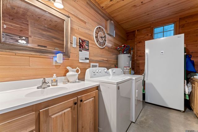 6409 Pohlman Rd, St Francisville, LA 70775