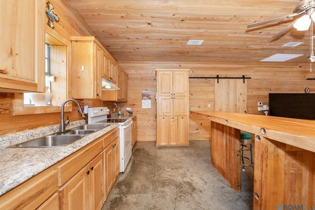6409 Pohlman Rd, St Francisville, LA 70775