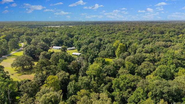 6409 Pohlman Rd, St Francisville, LA 70775
