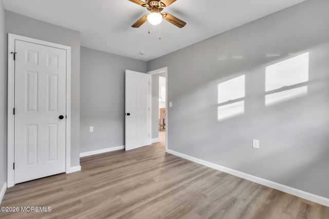 15 Mount Logan Lane, Toms River, NJ 08753