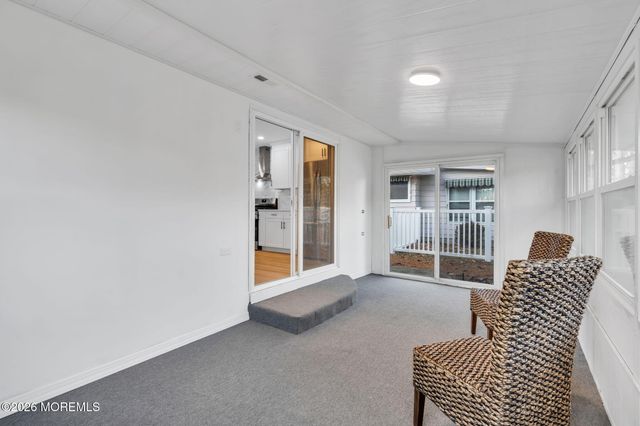 15 Mount Logan Lane, Toms River, NJ 08753