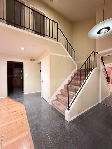 6842 Indian Creek Drive, West Bloomfield, MI 48322