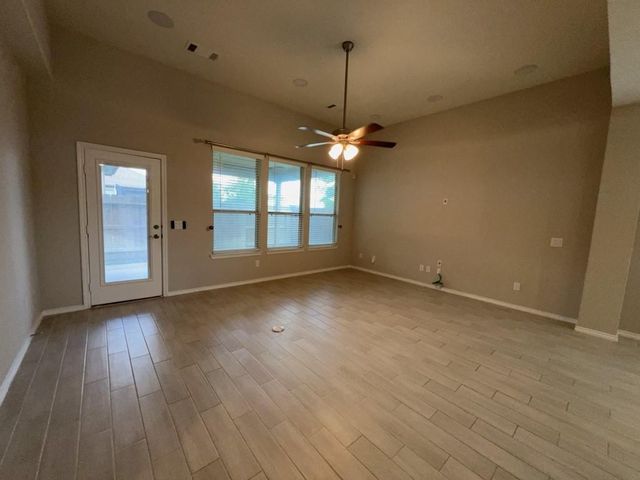 5135 Emma Frst Street, Houston, TX 77018