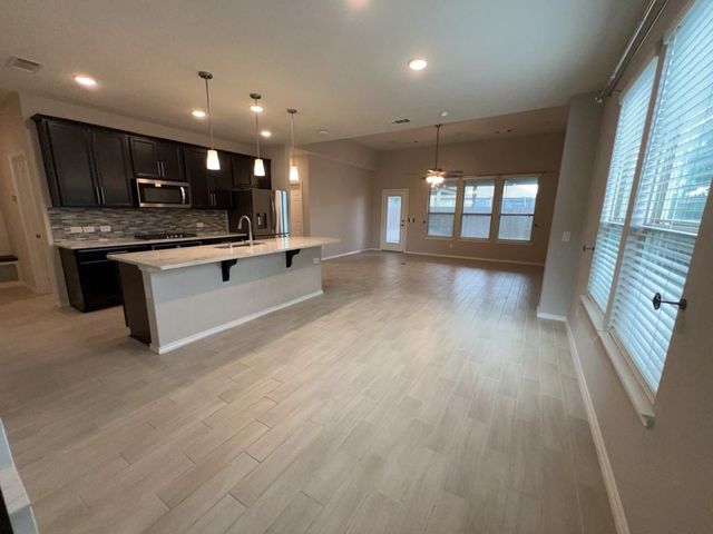 5135 Emma Frst Street, Houston, TX 77018