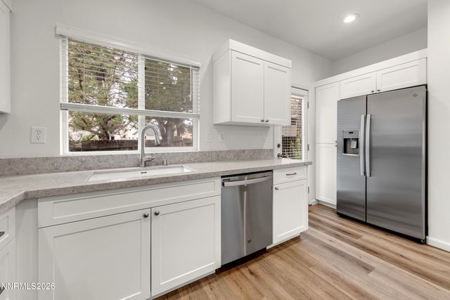 1016 Desert Peach Court, Sparks, NV 89436