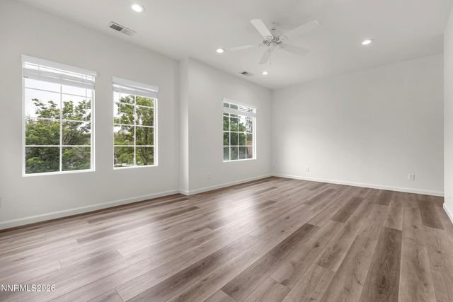 1016 Desert Peach Court, Sparks, NV 89436