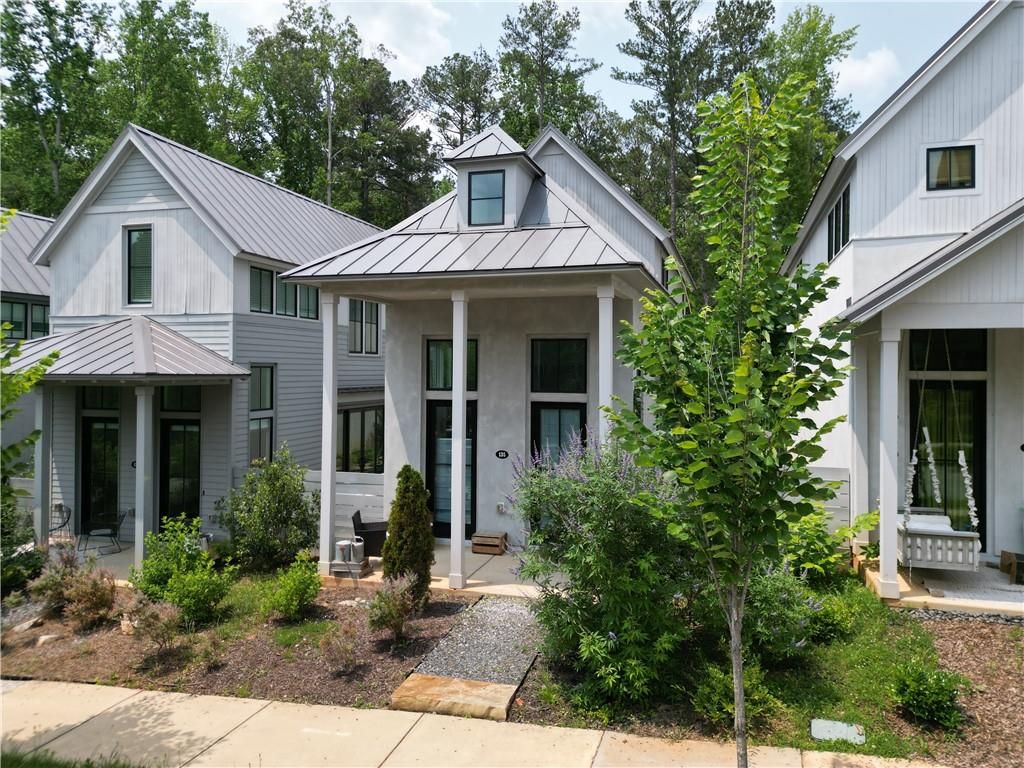 135 Mado Lane, Chattahoochee Hills, GA 30268