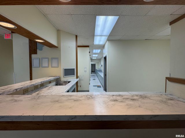 2904 11TH Street, Rock Island, IL 61201