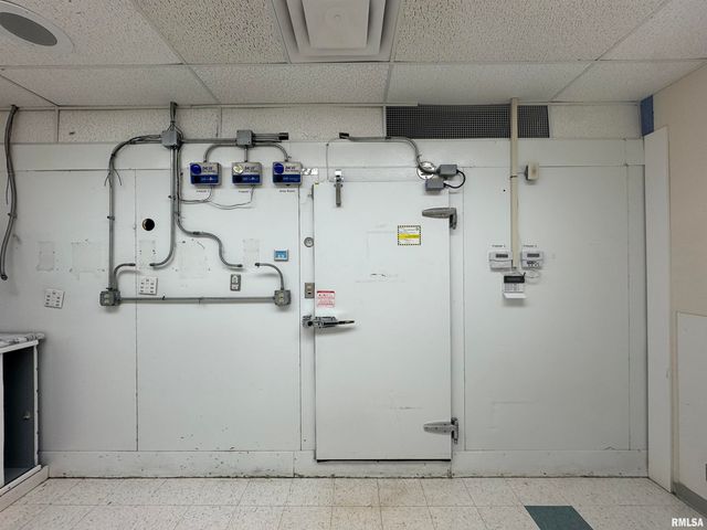 2904 11TH Street, Rock Island, IL 61201