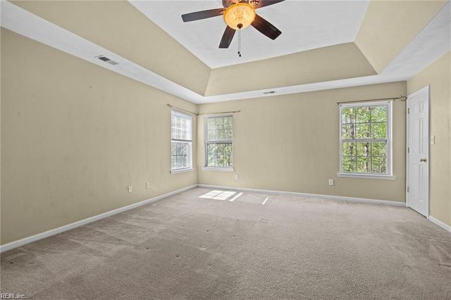 101 Woodhaven DR, Suffolk, VA 23435