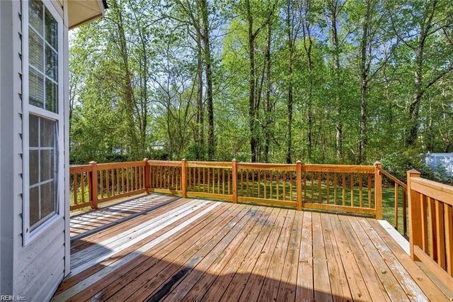 101 Woodhaven DR, Suffolk, VA 23435
