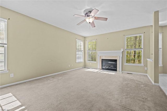 101 Woodhaven DR, Suffolk, VA 23435