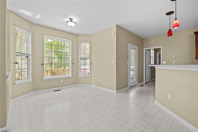 101 Woodhaven DR, Suffolk, VA 23435