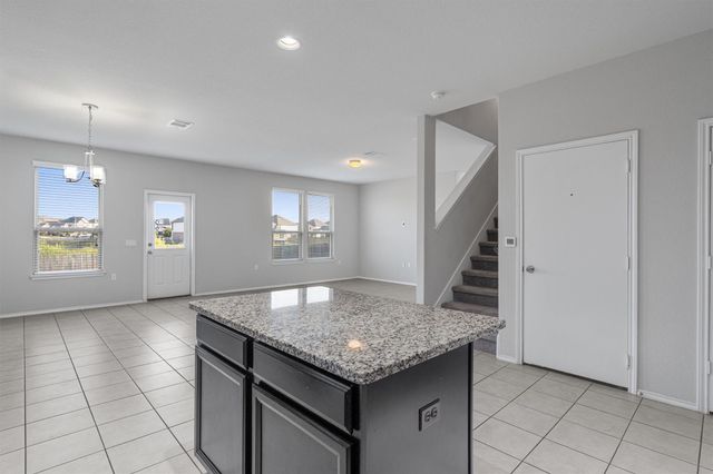 7001 Midlothian DR, Austin, TX 78754