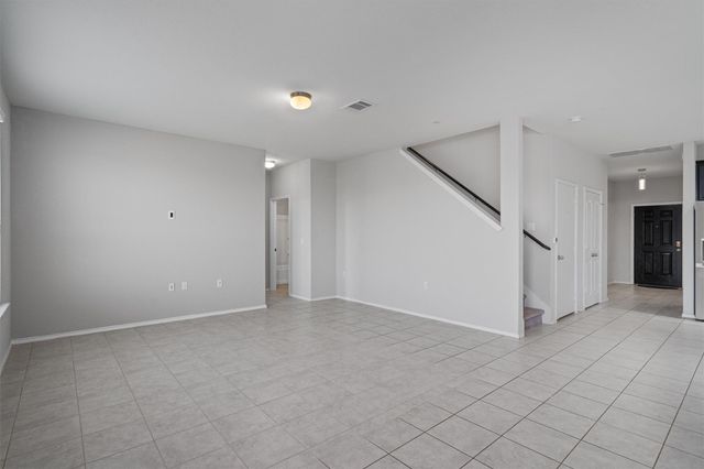 7001 Midlothian DR, Austin, TX 78754