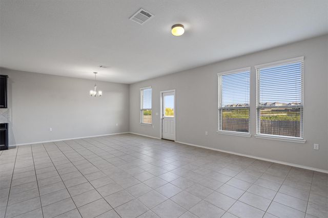 7001 Midlothian DR, Austin, TX 78754