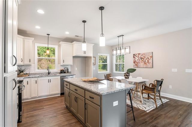 135 Hill Street, East Ellijay, GA 30540