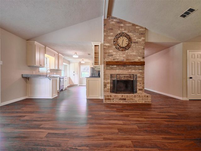 3979 County Road 962b, Alvin, TX 77511