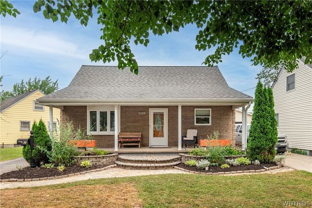 67 Nicholas Drive South, Tonawanda, NY 14150