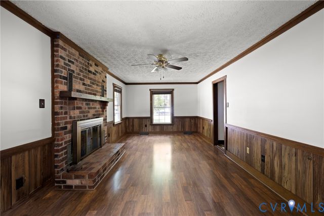 4819 Black Oak Rd, Richmond, VA 23237