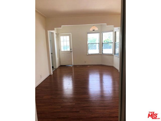 967 Lucile Avenue, Los Angeles, CA 90026