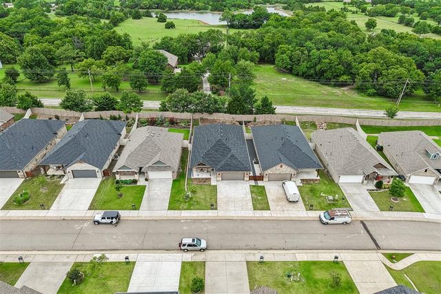 2039 Turtle Creek Way, Norman, OK 73071