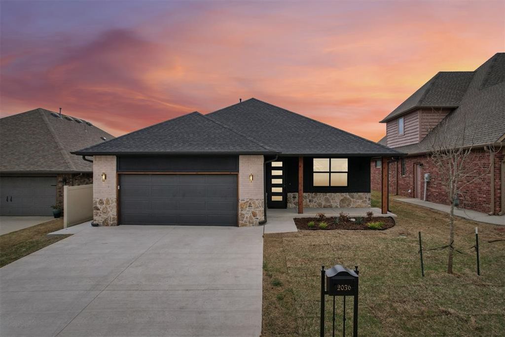 2039 Turtle Creek Way, Norman, OK 73071