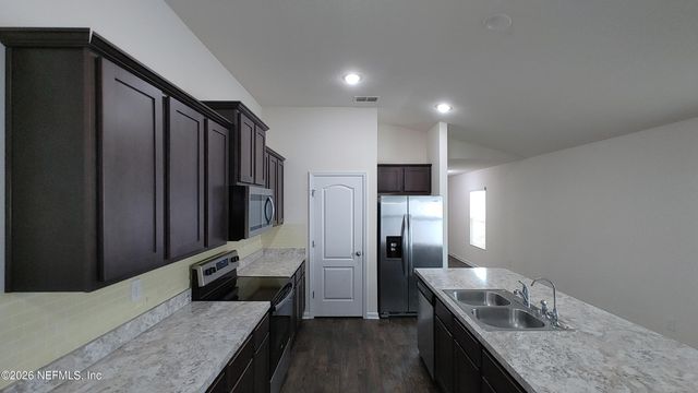 8324 MEADOW WALK Lane, Jacksonville, FL 32256