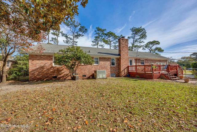 214 Longstreet Drive, Wilmington, NC 28412