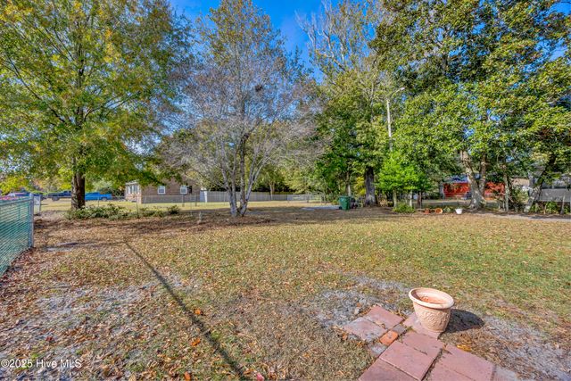 214 Longstreet Drive, Wilmington, NC 28412