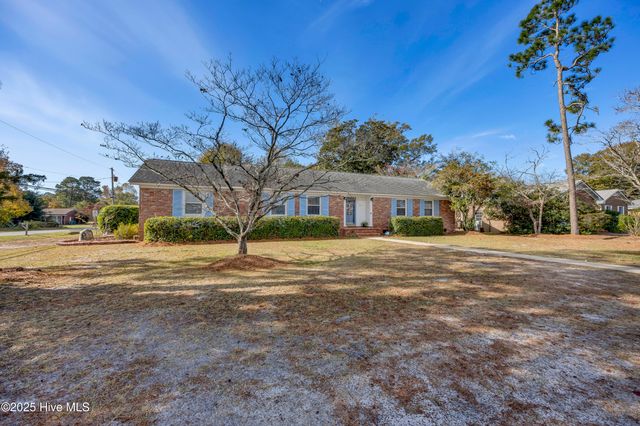 214 Longstreet Drive, Wilmington, NC 28412