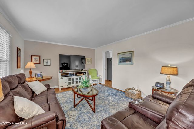 214 Longstreet Drive, Wilmington, NC 28412