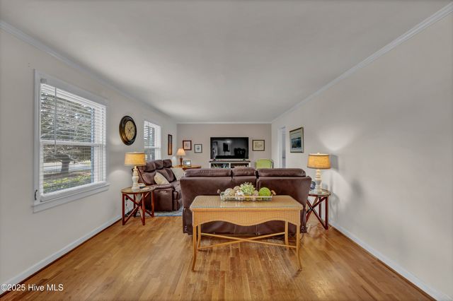 214 Longstreet Drive, Wilmington, NC 28412