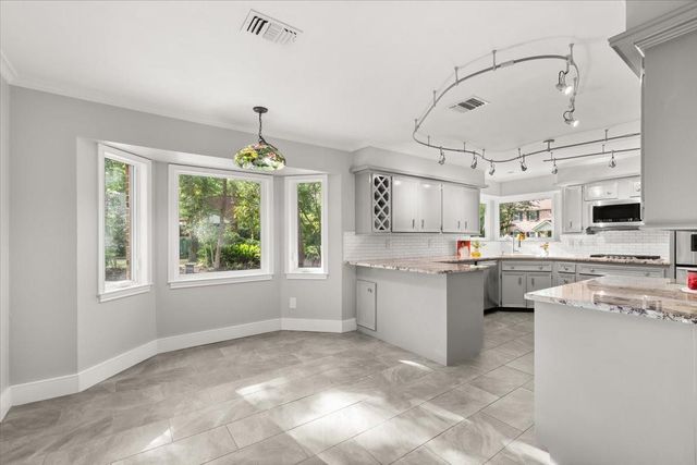 2106 Thousand Pines Drive, Houston, TX 77339