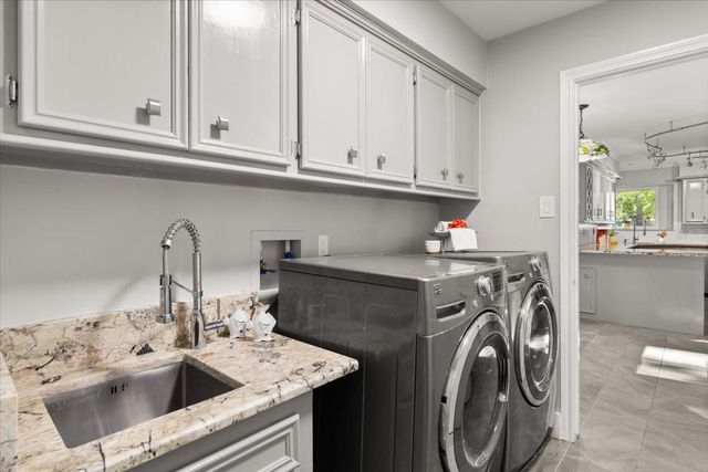 2106 Thousand Pines Drive, Houston, TX 77339