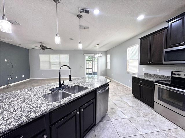 11860 THATCHER AVENUE, Orlando, FL 32836