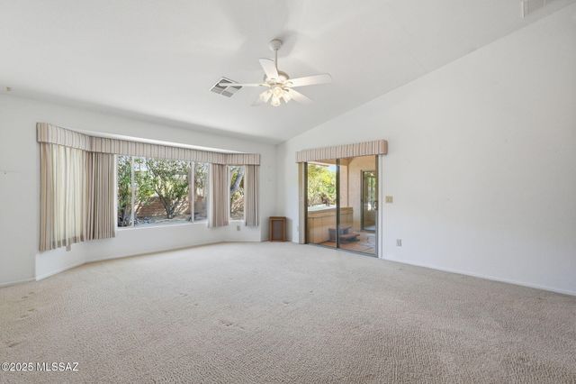 916 N Gulch Drive, Green Valley, AZ 85614