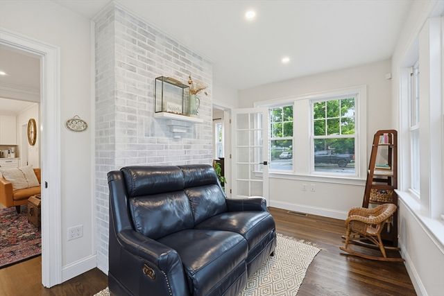1343 Quincy Shore Dr, Quincy, MA 02169
