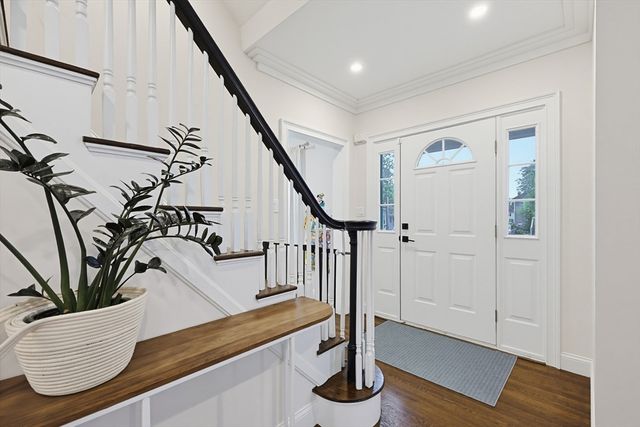 1343 Quincy Shore Dr, Quincy, MA 02169