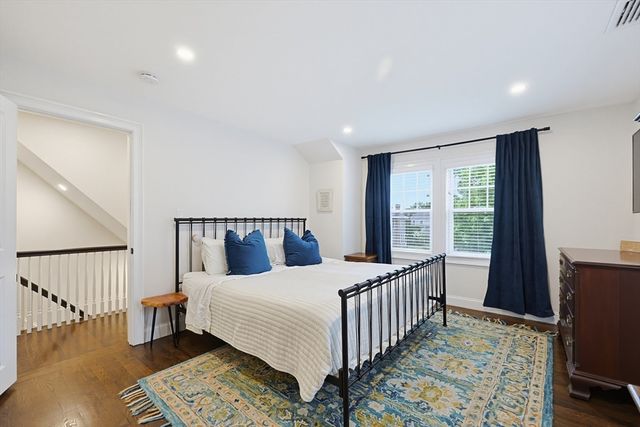 1343 Quincy Shore Dr, Quincy, MA 02169