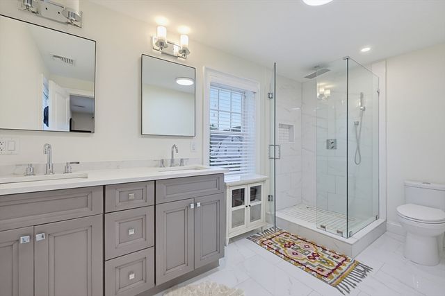 1343 Quincy Shore Dr, Quincy, MA 02169