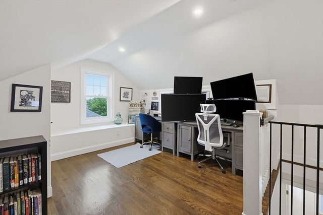 1343 Quincy Shore Dr, Quincy, MA 02169