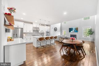 424 RAVENSCLIFF DR, Media, PA 19063