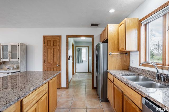 450 Clark School Road, Desoto, IL 62924