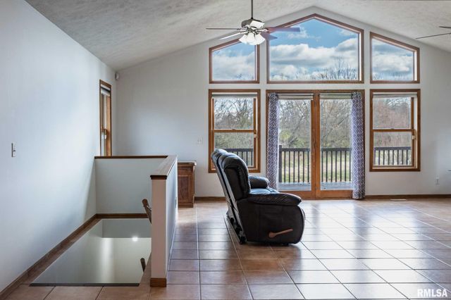 450 Clark School Road, Desoto, IL 62924