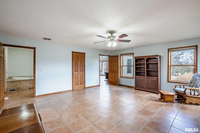 450 Clark School Road, Desoto, IL 62924