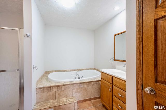 450 Clark School Road, Desoto, IL 62924