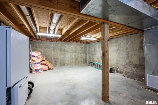 450 Clark School Road, Desoto, IL 62924